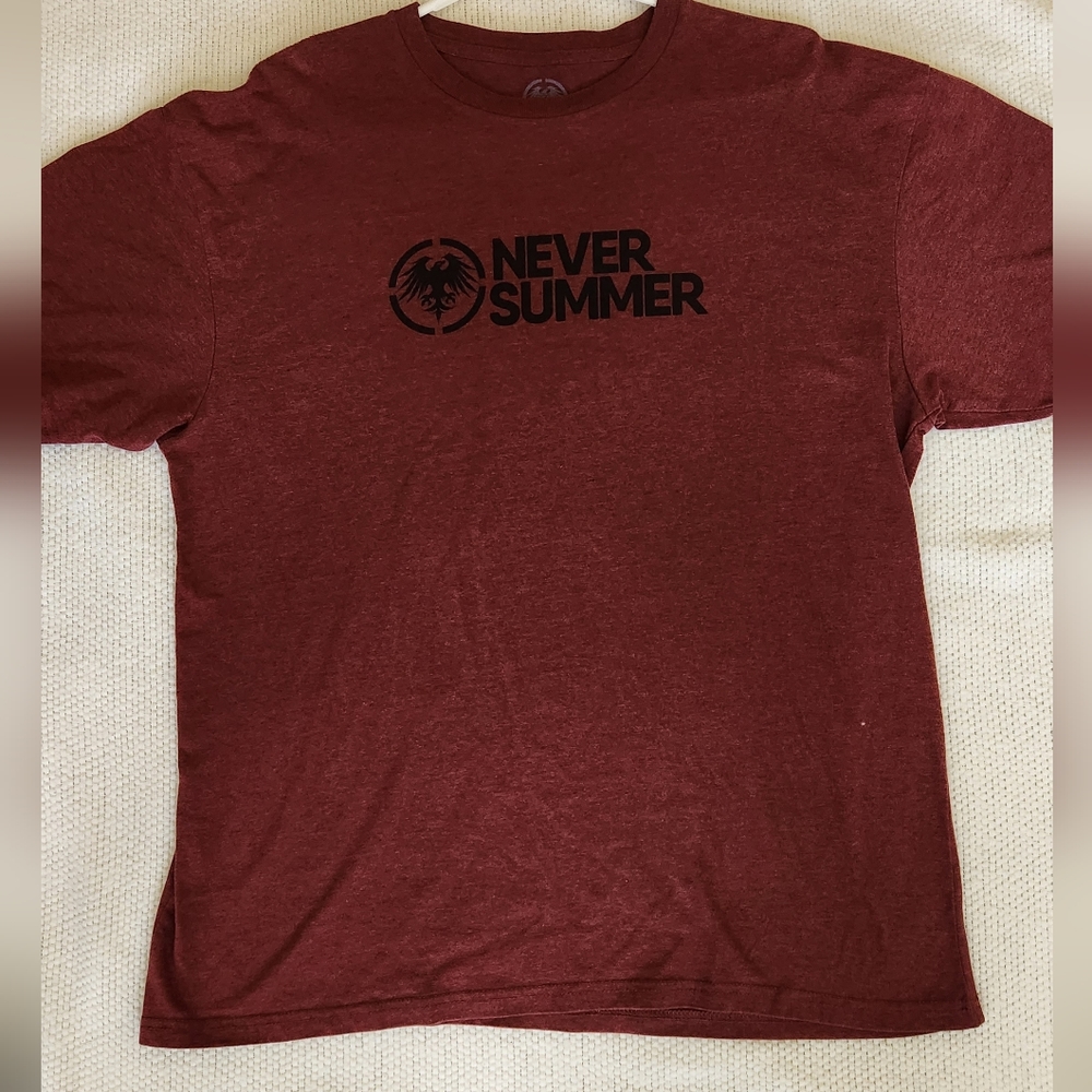 Men's XL Never Summer T-shirt